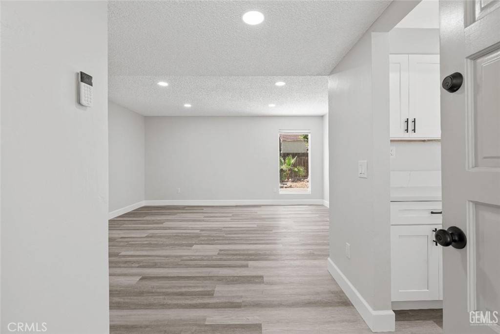 Bakersfield, CA 93309,3009 Edmonton ST