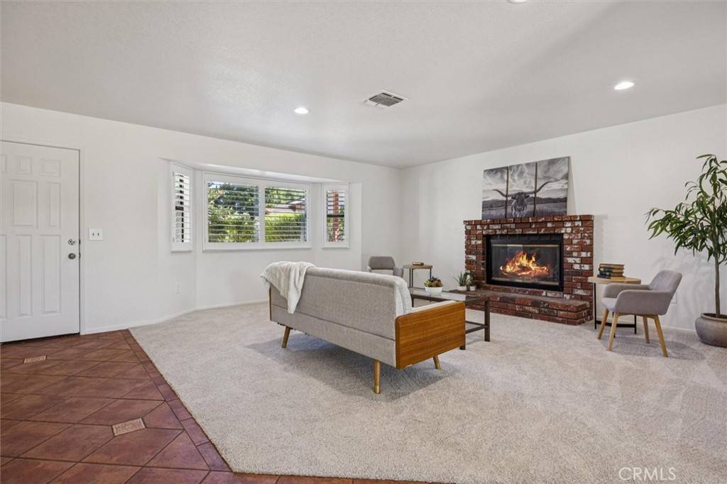 Paso Robles, CA 93446,825 Crenshaw CT