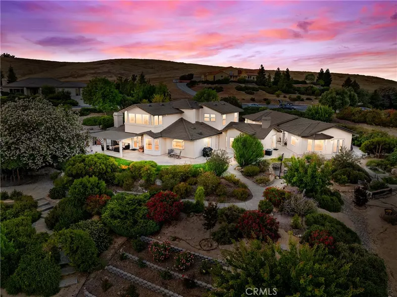 2035 Calle Pattito, Templeton, CA 93465