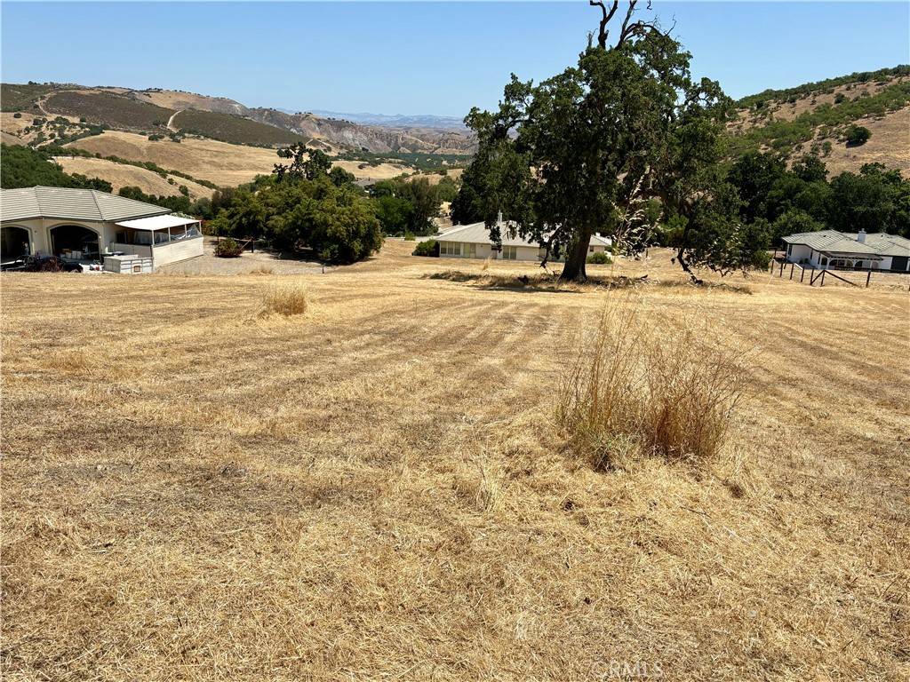 Paso Robles, CA 93446,9886 Steelhead RD