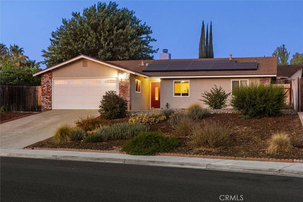 829 Hogan PL, Paso Robles, CA 93446