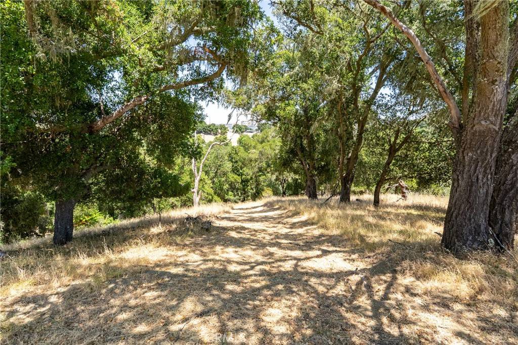 Atascadero, CA 93422,0 Los Gatos RD