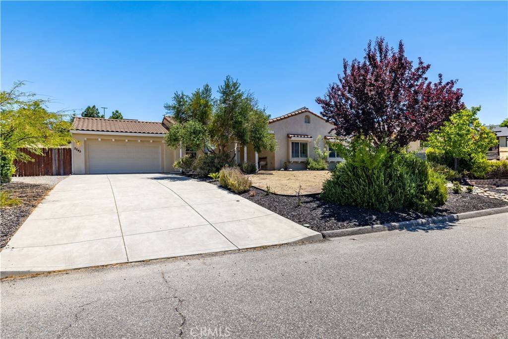 Paso Robles, CA 93446,2245 Holly DR