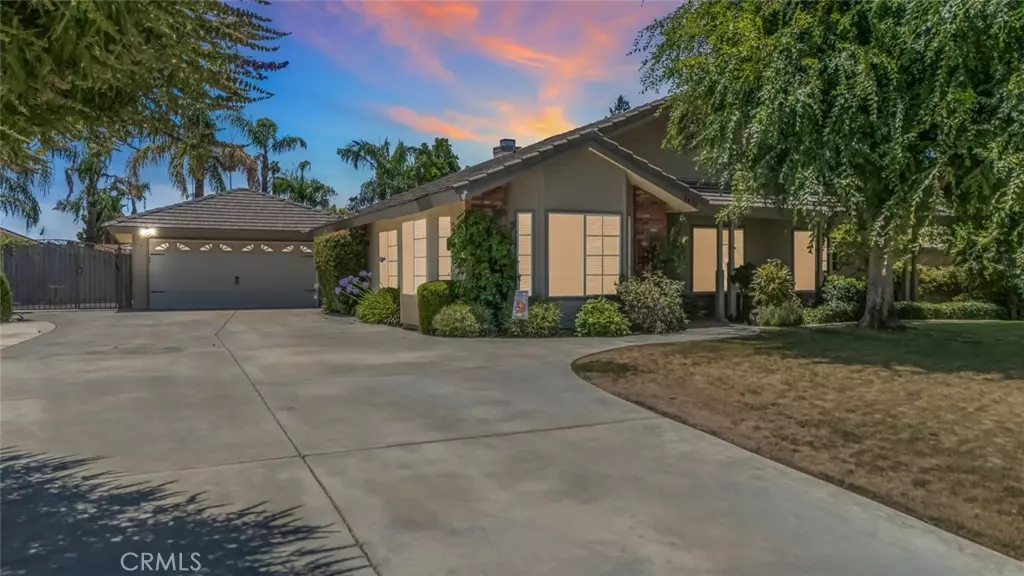 9425 Oak Hills AVE, Bakersfield, CA 93312