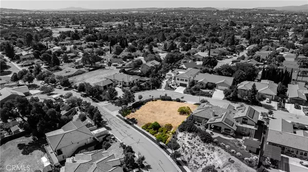 Paso Robles, CA 93446,594 Red Cloud RD