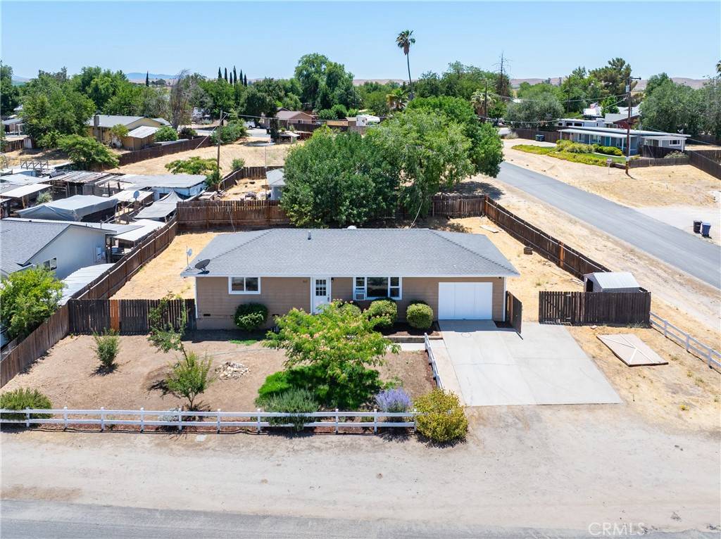 212 Mesa Grande DR, Shandon, CA 93461
