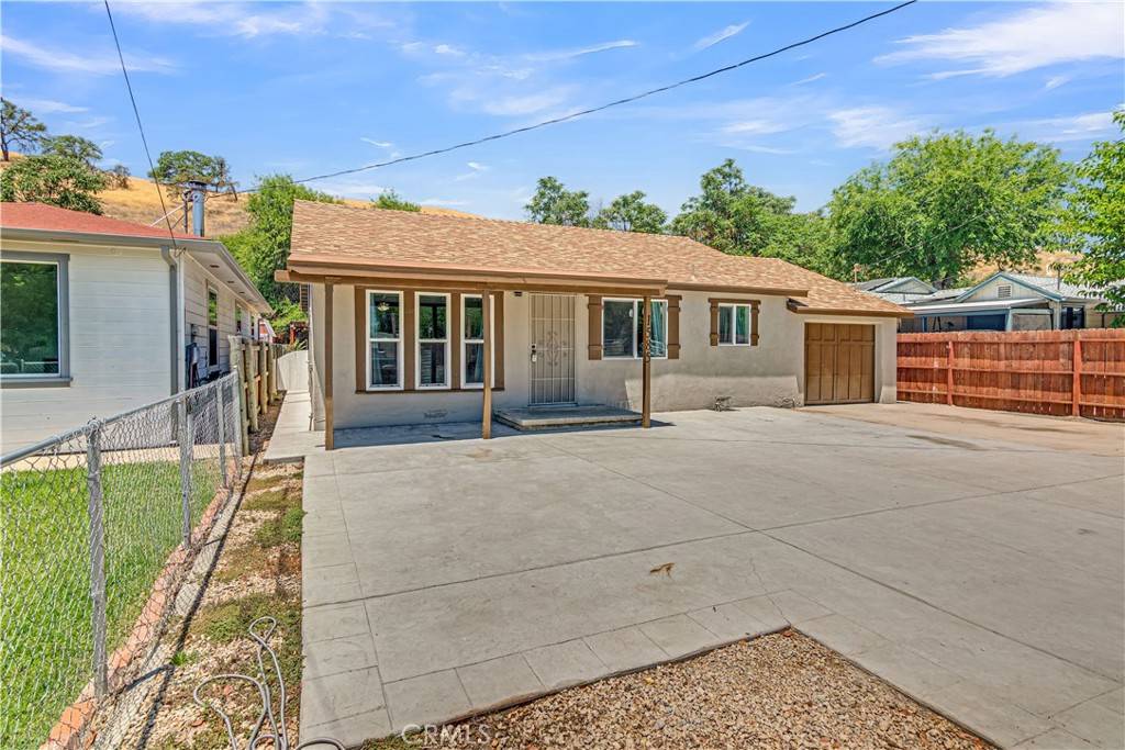 1585 K ST, San Miguel, CA 93451