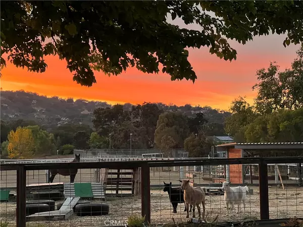 Atascadero, CA 93422,8445 Los Osos RD
