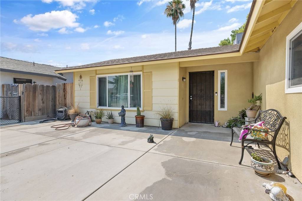 Visalia, CA 93277,1911 W Vine ST
