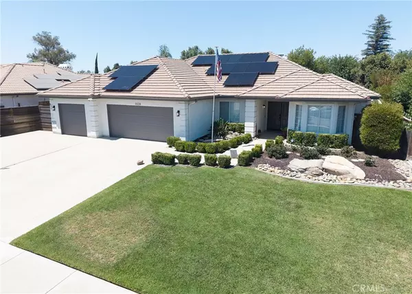 1430 E Laura CT, Visalia, CA 93292
