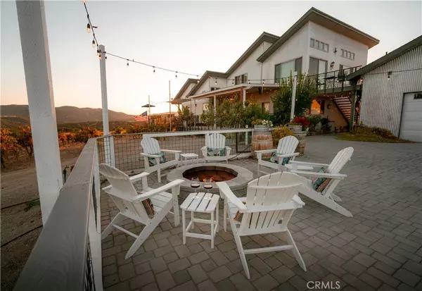 Paso Robles, CA 93446,7110 Drake RD