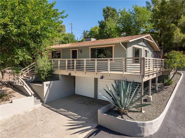 Paso Robles, CA 93446,325 Fairview LN