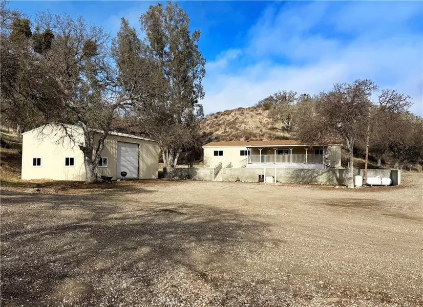64512 Davis Canyon RD, Lockwood, CA 93932
