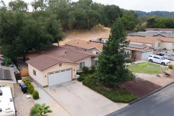 2570 Bridle Trail LN, Paso Robles, CA 93446