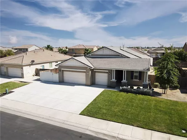 15527 Avanti DR, Bakersfield, CA 93314