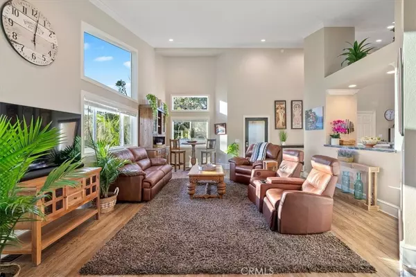 Cambria, CA 93428,5282 Hillcrest DR