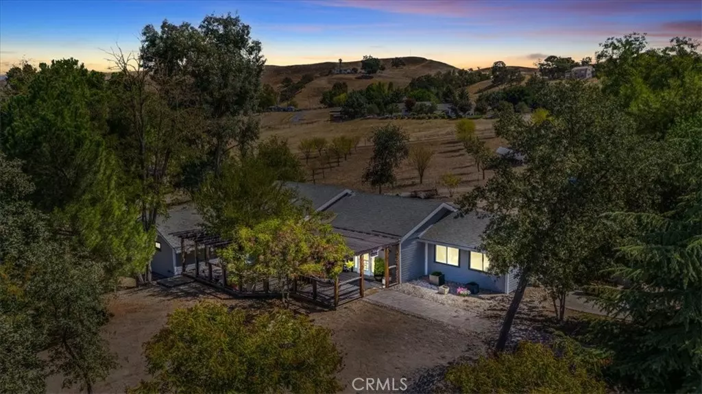 1890 Sagebrush WAY, Paso Robles, CA 93446