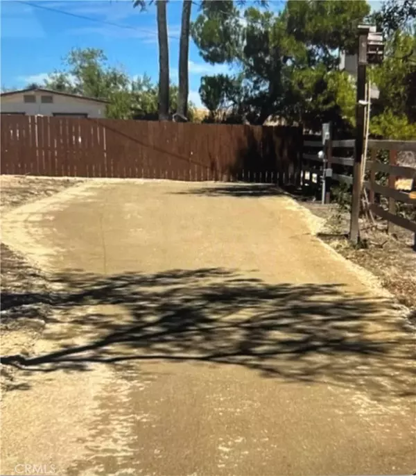 Paso Robles, CA 93446,4910 Estrella