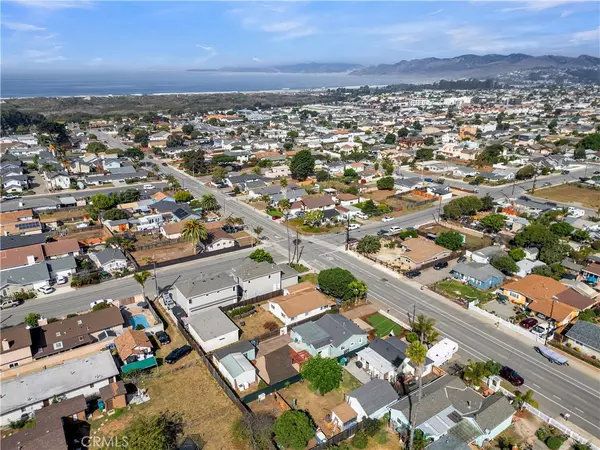 Grover Beach, CA 93433,848 Mentone Ave