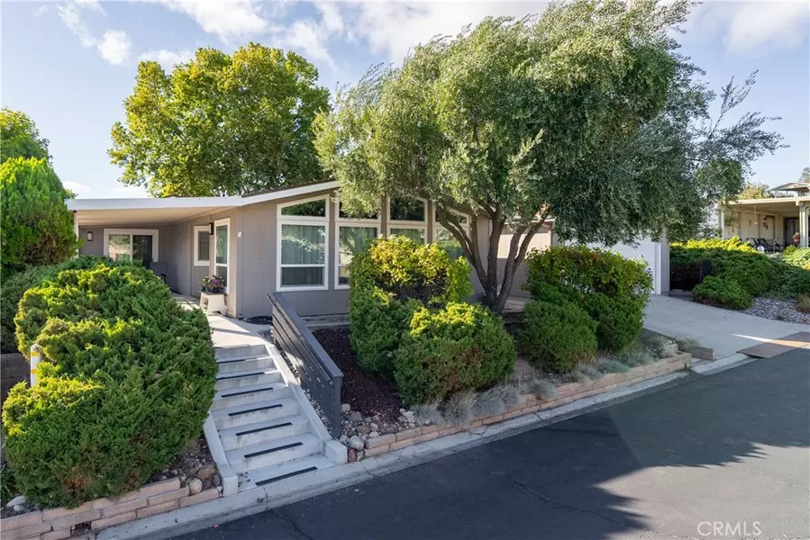 1320 Teal Ave, Paso Robles, CA 93446