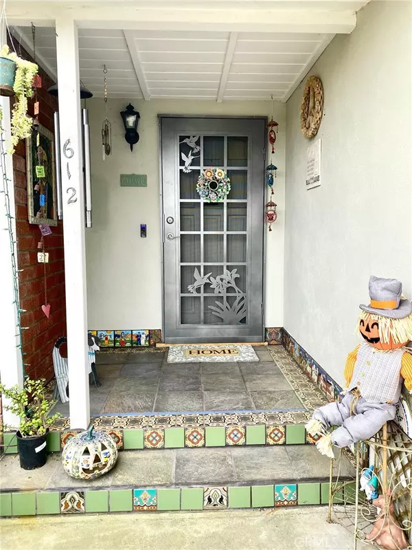 Lompoc, CA 93436,612 University