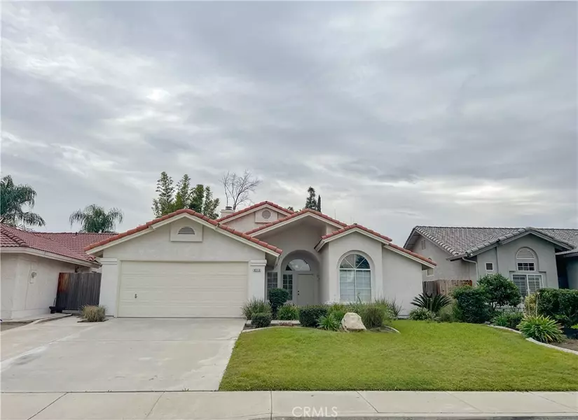 8713 Fox Creek CT, Bakersfield, CA 93312