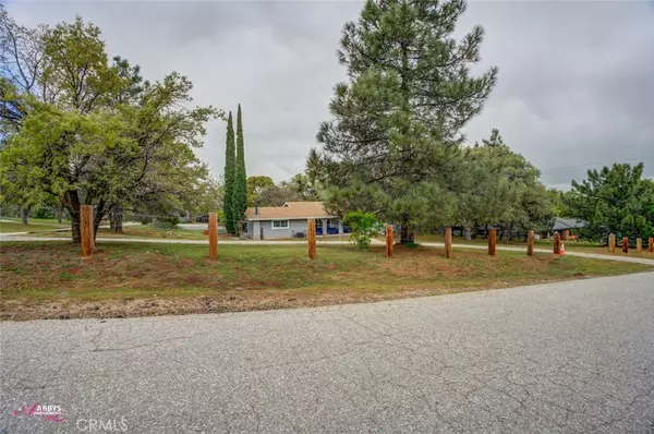 Tehachapi, CA 93561,19857 Adalante CT
