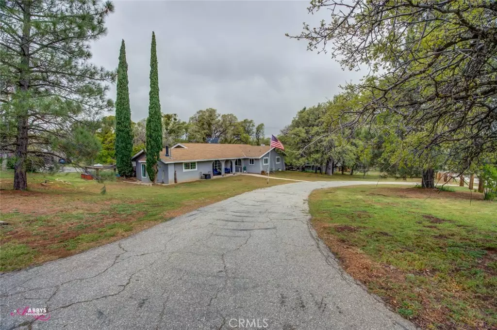 Tehachapi, CA 93561,19857 Adalante CT