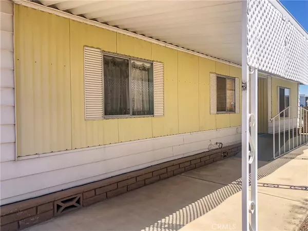 Bakersfield, CA 93308,400 E Roberts #99