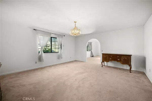 Nipomo, CA 93444,940 Calle Fresa