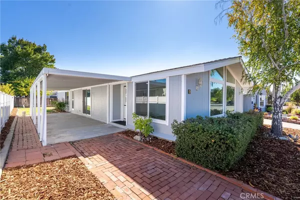 Paso Robles, CA 93446,4 Dove CT