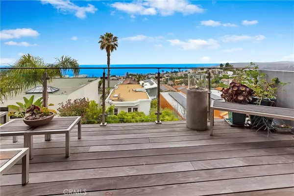 Laguna Beach, CA 92651,971 Santa Ana ST