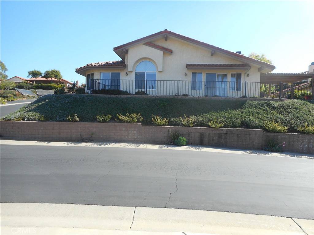 Fallbrook, CA 92028,1113 Crescent Bend PL
