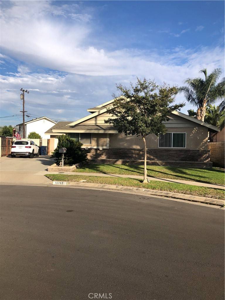 16782 Saint Cloud CIR, Huntington Beach, CA 92647