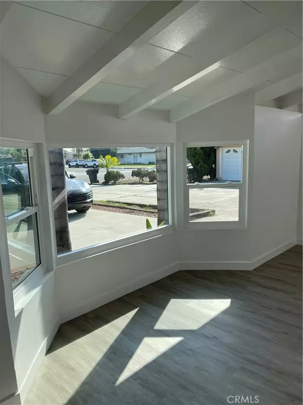 10361 Perdido ST, Anaheim, CA 92804