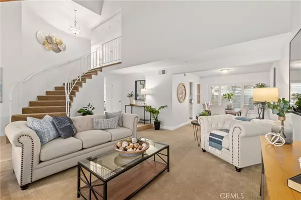 Huntington Beach, CA 92646,18922 Flagstaff LN