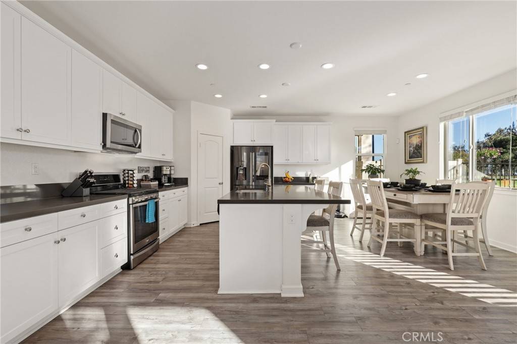 2548 W Lugaro LN, Anaheim, CA 92801