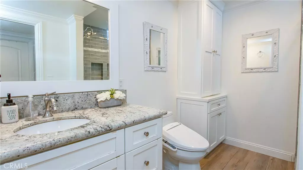 1026 Lake ST, Huntington Beach, CA 92648