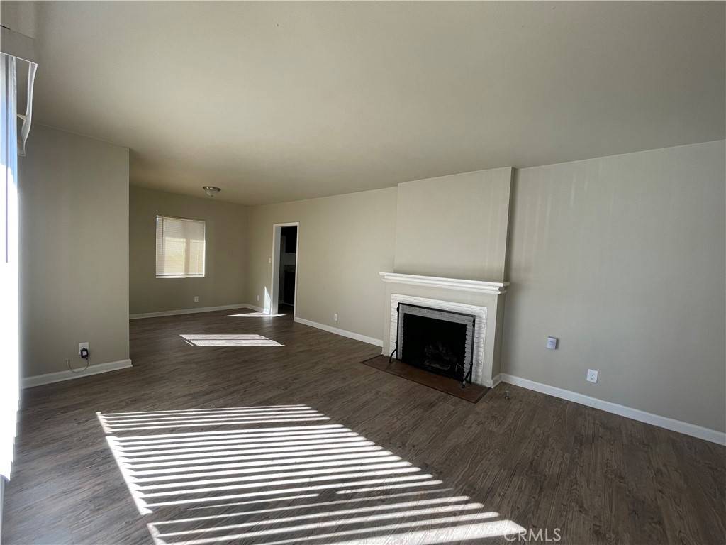 Sylmar, CA 91342,14145 Raven ST