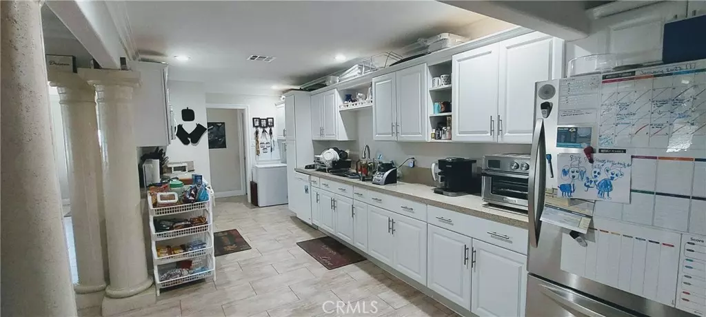 6248 Riverside AVE, Riverside, CA 92506