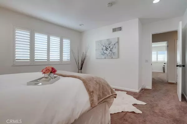 Azusa, CA 91702,900 W Sierra Madre AVE #98