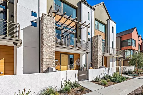 Irvine, CA 92618,126 Keeper