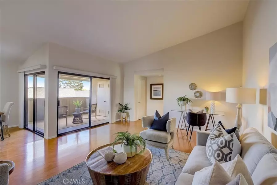 8777 Tulare DR #408H, Huntington Beach, CA 92646