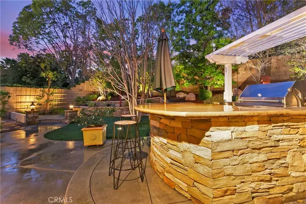Irvine, CA 92602,11 Pacific Grove