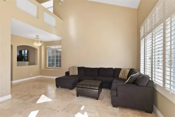 Aliso Viejo, CA 92656,65 Prairie Falcon