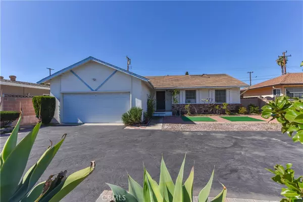 Stanton, CA 90680,10307 Dale AVE