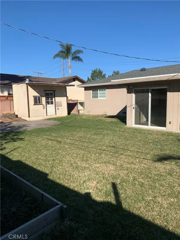 2118 W Crestwood LN, Anaheim, CA 92804