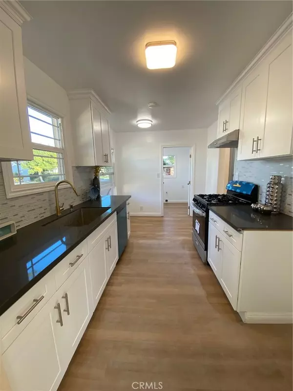 Downey, CA 90240,9603 Richeon AVE