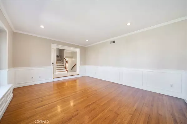 Huntington Beach, CA 92646,9322 Malahine DR