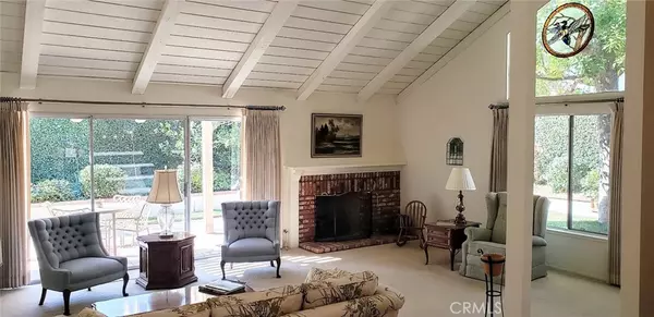 Dana Point, CA 92629,25572 Starboard DR NE